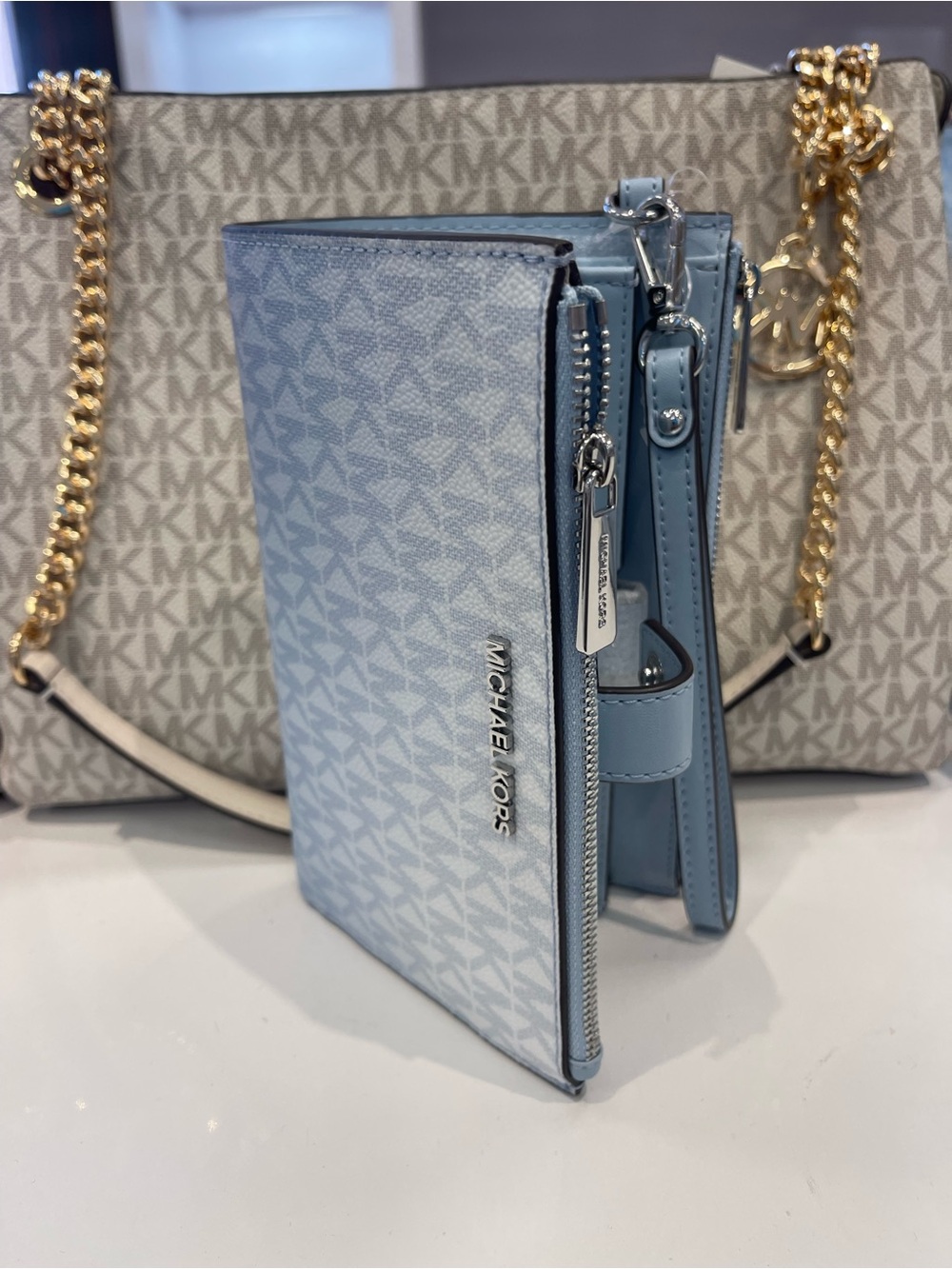 MICHAEL KORS Jet Set Large Double Zip Ombré Signature Logo Wristlet Pale Ocean - Picture 12 of 16